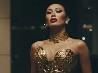 VeronicaVon cam model - 25 year old - photo 1