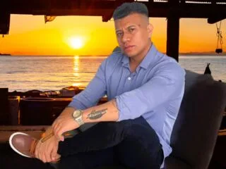 WilliamsRains cam model - 26 year old - photo 1