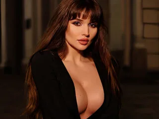 YanniFisher cam model - 28 year old - photo 1