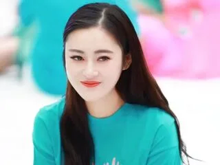 YolandaYang cam model - 30 year old - photo 1