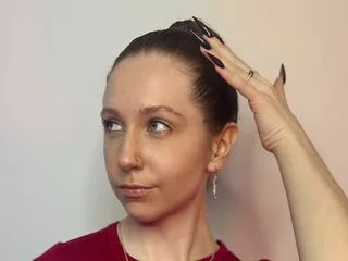ZoilaFerentz cam model - 18 year old - photo 1